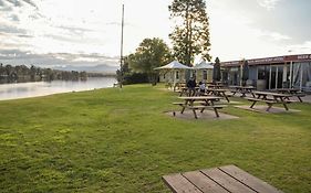 Moruya Waterfront Hotel Motel
